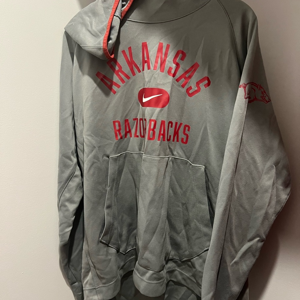 Arkansas Razorbacks Nike Dri-Fit Gray and Red Performance Hoodie - Picture 3 of 3